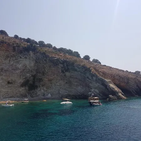 Bay, Bougainville Bay * Sarande