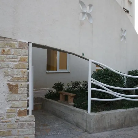 Bay, Bougainville Bay Apartment Sarande